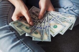 educația financiară